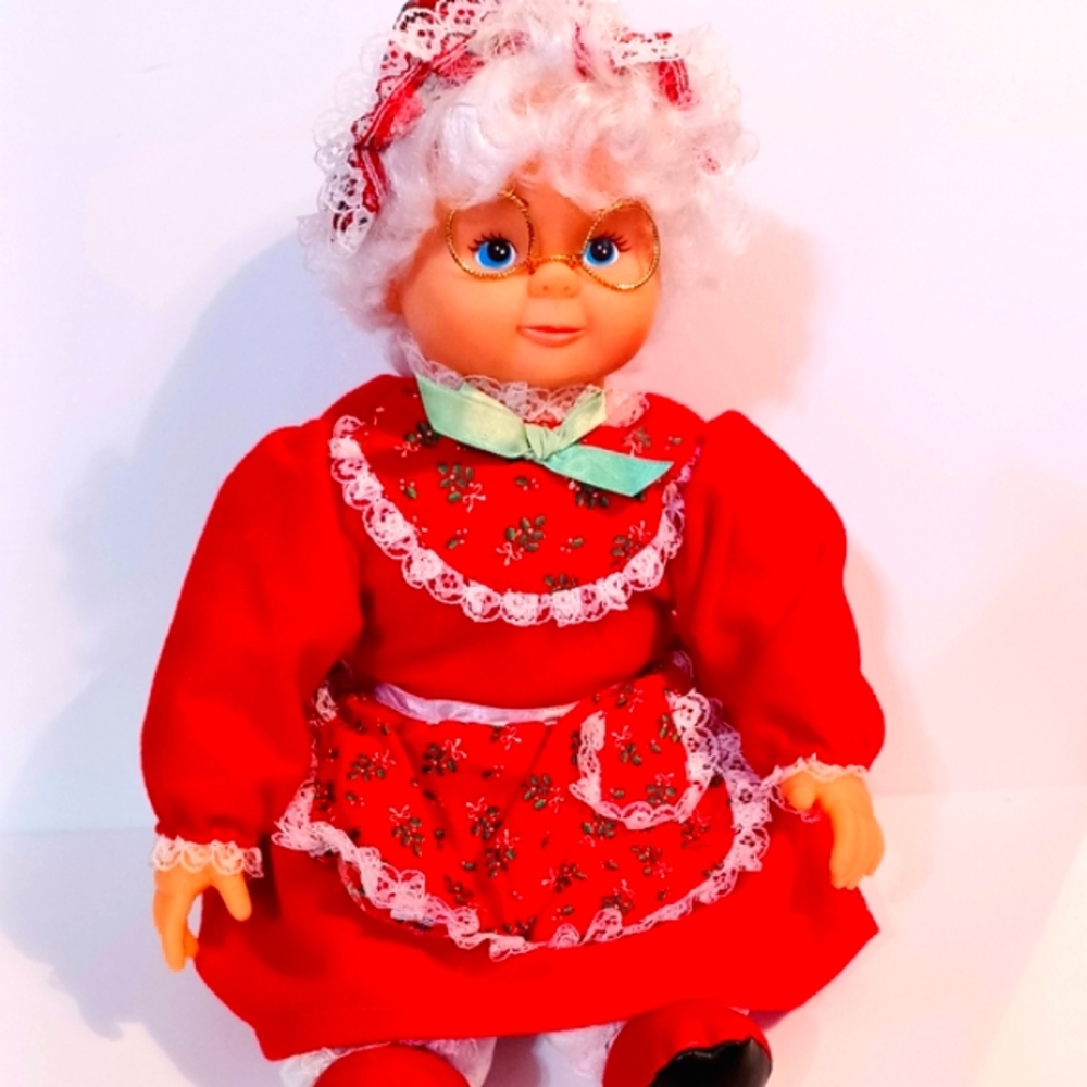 Mrs. Santa Claus Vintage Plush Christmas Doll
